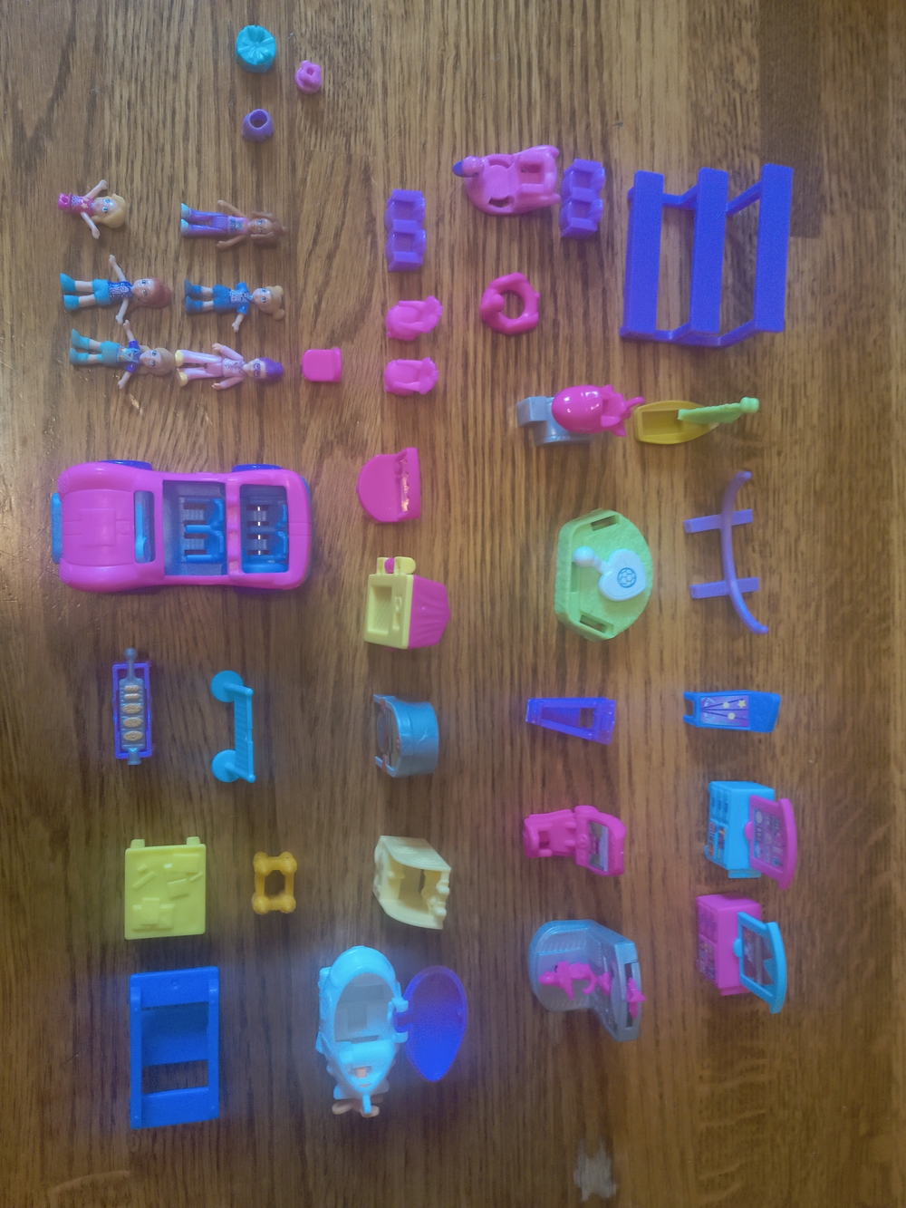 Vintage 2000s Polly Pocket Lot - 5 Dolls, Pink Car, Bunk Bed & Accessories!
